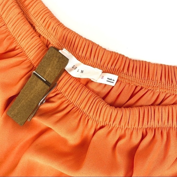 Lush Off Shoulder Chiffon Sleeveless Dress - Picture 8 of 9